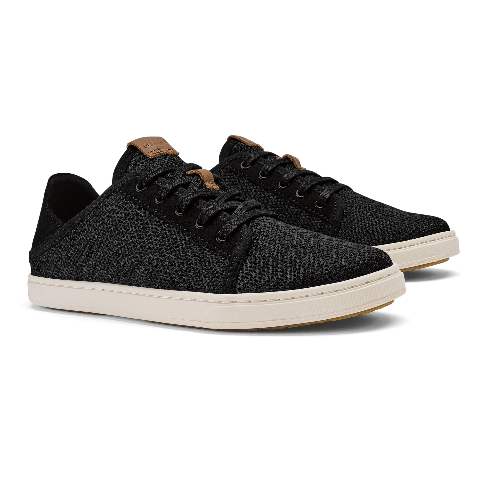 Pehuea Li  -  Black / Tan